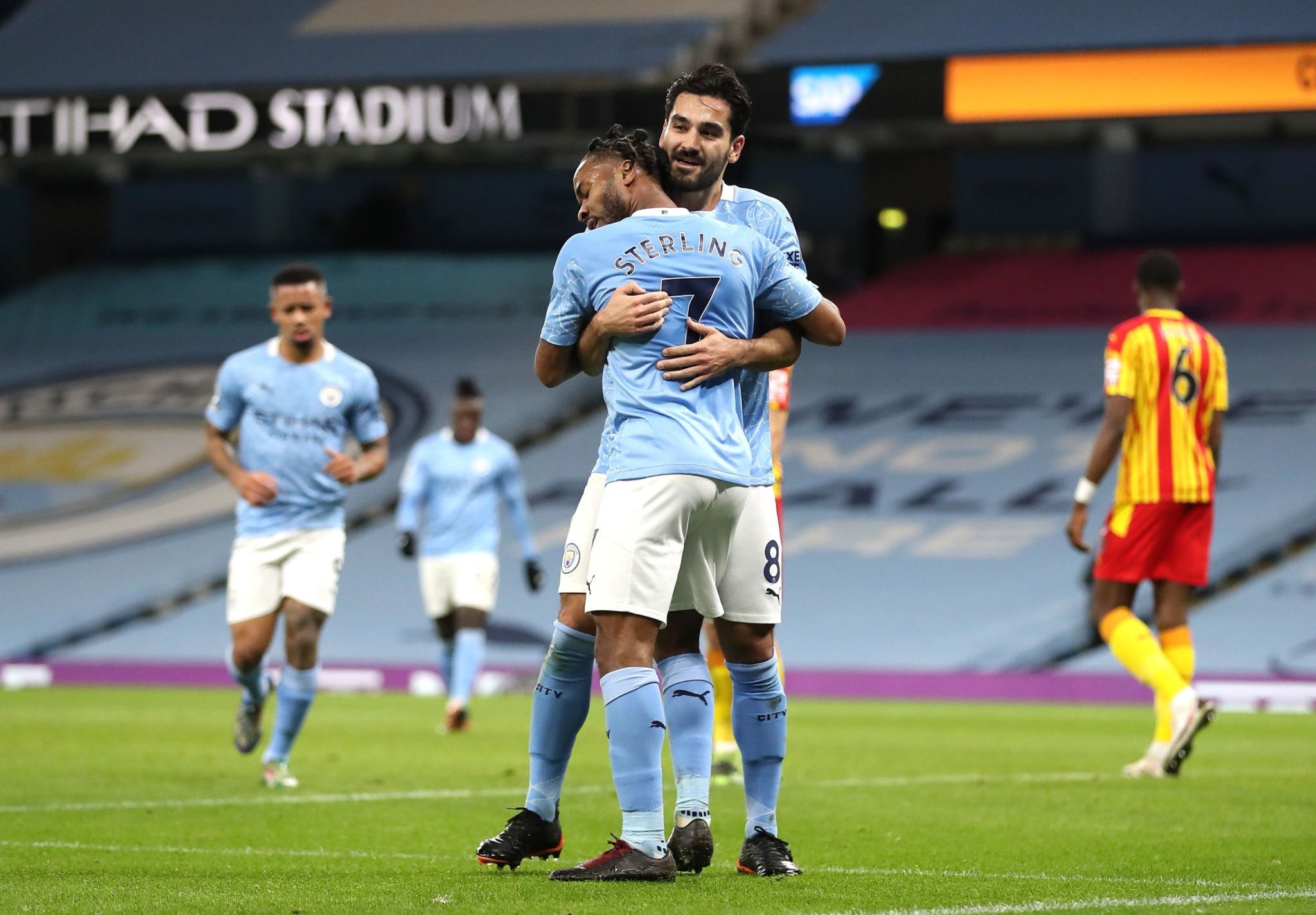 顶被掀开 顶被掀开